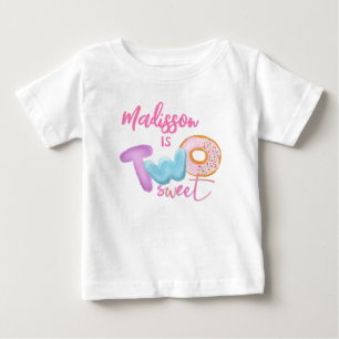 Camiseta Duas Rosquinhas de segundo aniversário rosa doce