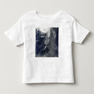 Camiseta Duas tempestades poderosas medem o Oceano