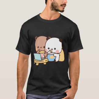 Camiseta Dudu Bear E Bubu Panda Assistindo Filme Juntos 