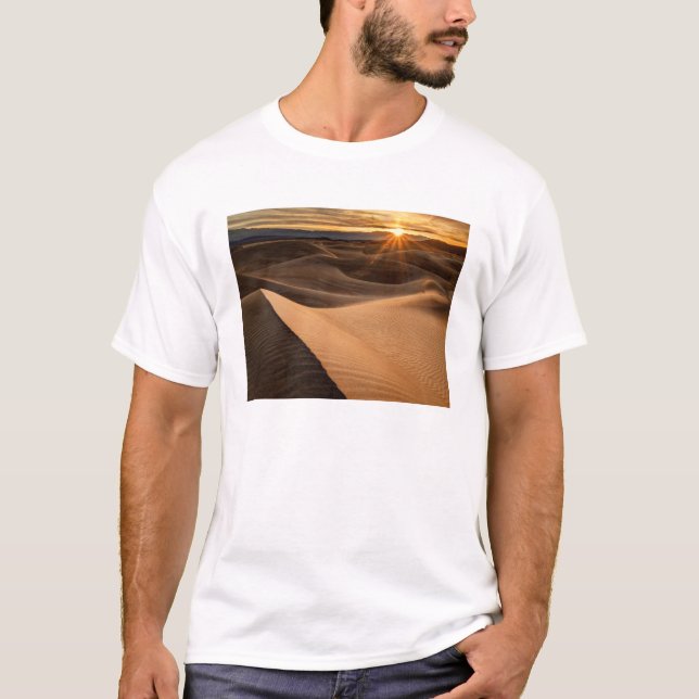 Camiseta Dunas de Areia Dourada, Vale da Morte, CA (Frente)