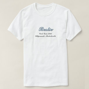 Camiseta Dusty Blue + Casamento de Script Sombra Preta