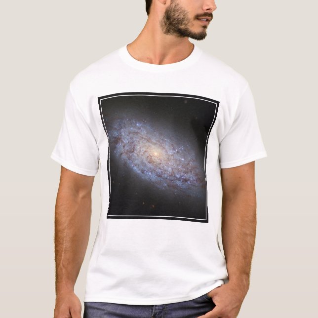Camiseta Dwarf Galaxy Ngc 5949. (Frente)