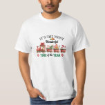 Camiseta É a época mais maravilhosa do ano<br><div class="desc">É a época mais maravilhosa do ano Você é fã de Papais noeis, boneco de neve, elfo, rena, época de Natal? Semana engraçada Meus Papais noeis bonitos, bonitão, rena Eles montam um cheio de presentes e doces de Natal e neve por aí, o design de Natal é uma excelente escolha...</div>