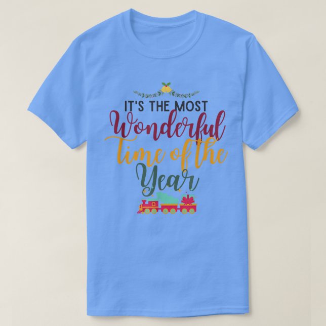Camiseta É a época mais maravilhosa do ano combinando (Frente do Design)