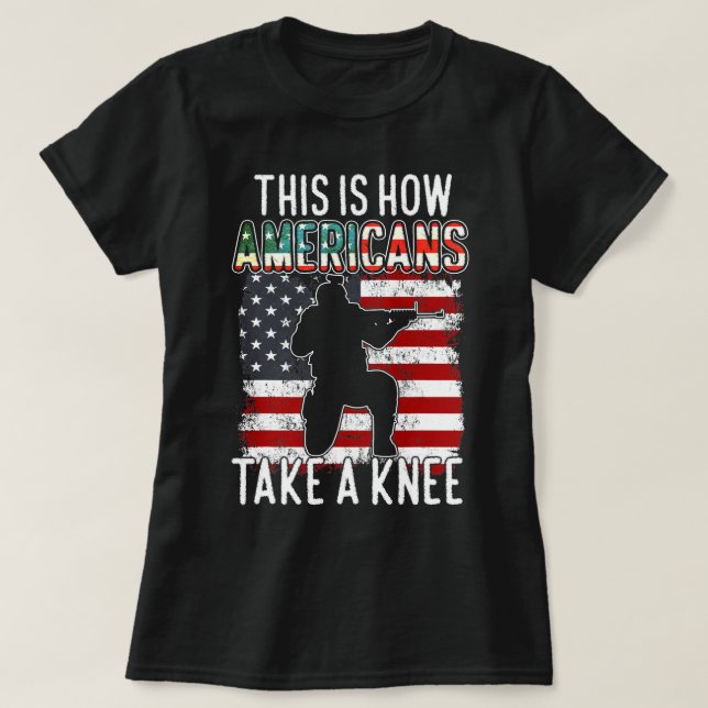 Camiseta É Assim Que Os Americanos Tomam Um Presente Engraç (Frente do Design)