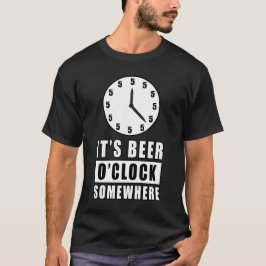 Camiseta É Beer O'clock em algum lugar