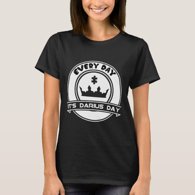 Camiseta É Darius Day Engraçado Meme - Celebrar Amor (Frente)