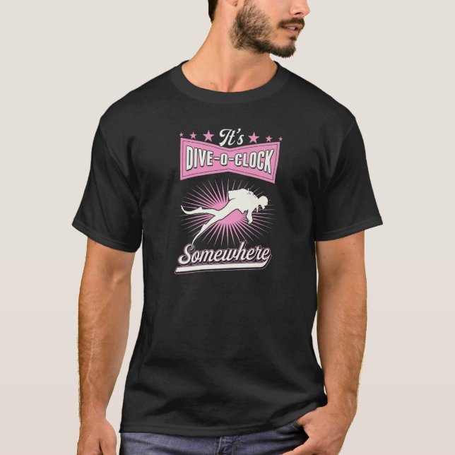 Camiseta É Hora de Mergulhar em Algum Lugar Instrutor de Me (Frente)