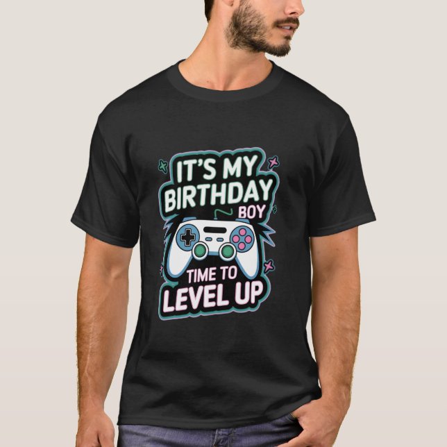Camiseta É Meu Aniversário Hora de Subir de Nível Vídeo Gam (Frente)