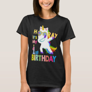Camiseta É meu primeiro unicor de primeiro aniversario de a