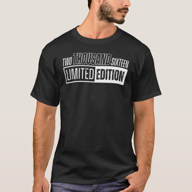 Camiseta E Nascer Em Dois Mil E Dezesseis Ou 2016 (Frente)