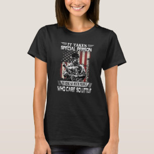 Camiseta É Necessário Que Uma Pessoa Especial Arrisque Tant