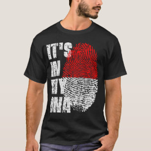 Camiseta É NO MEU DNA, A Garota da Sinalizadora Indonésia.