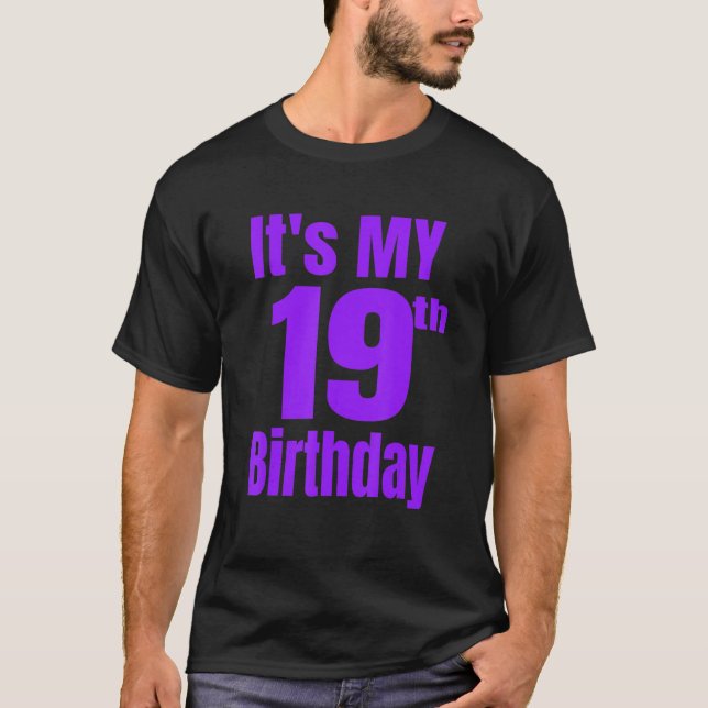 Camiseta É o meu 19º aniversário (Frente)