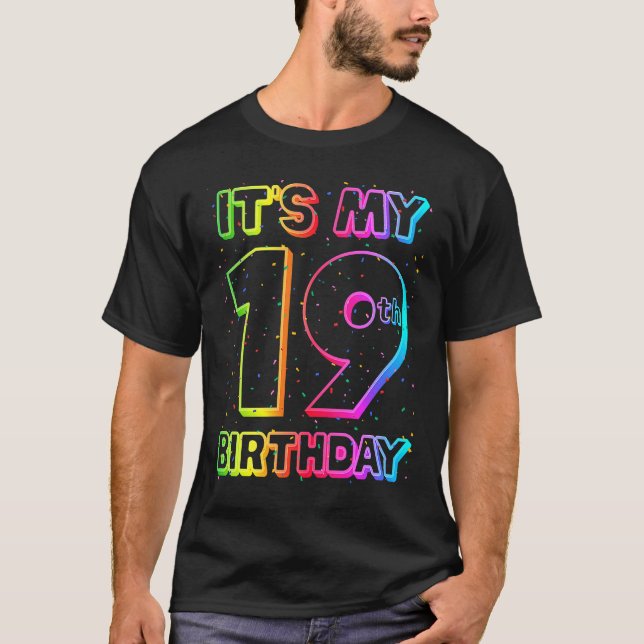 Camiseta É o meu 19º aniversário, 19º aniversário (Frente)