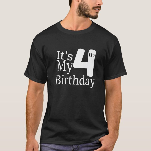Camiseta É o meu quarto aniversário (Frente)