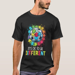 Camiseta É Ok Ser Diferente Bola de Futebol Conscientização