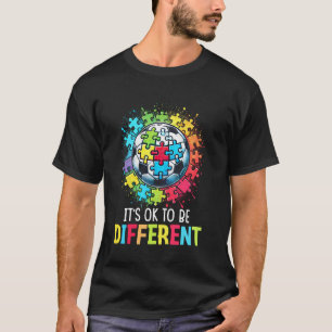 Camiseta É Ok Ser Diferente Bola de Futebol Conscientização