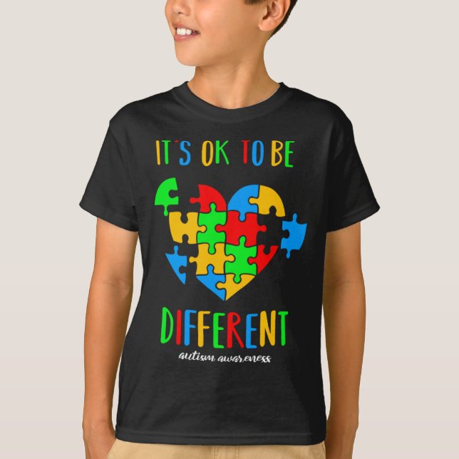 Camiseta É Ok Ser Diferente Mês de Conscientização do Autis (Frente)