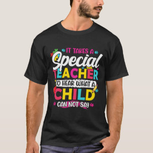 Camiseta É Preciso Um Professor Especial Para Ouvir O Que U
