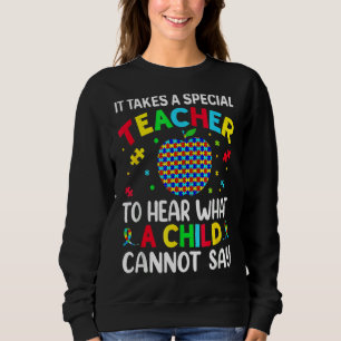 Camiseta É Preciso Um Professor Especial Para Ouvir Uma Cri