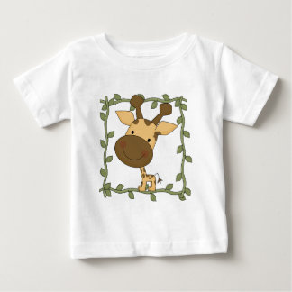 Camiseta e presentes do girafa do bebê