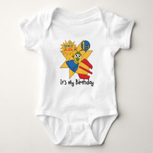 Camiseta e presentes do primeiro aniversario da
