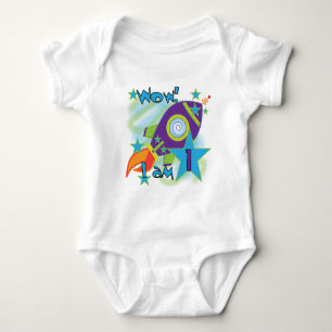 Camiseta e presentes do primeiro aniversario do