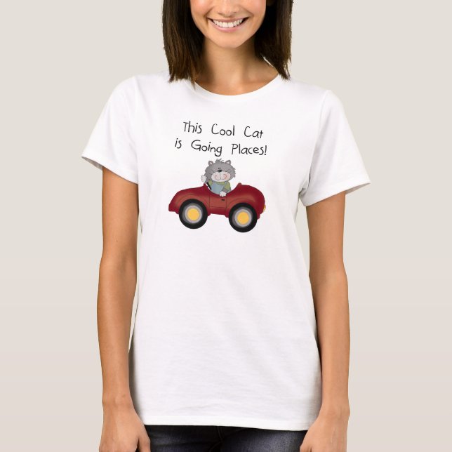 Camiseta e presentes vermelhos indo do carro dos (Frente)