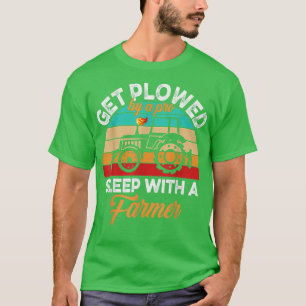 Camiseta É tocado por um sono profissional com um trator ag