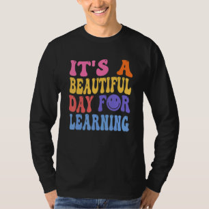 Camiseta É Um Belo Dia Para Aprender Professor Retro Estud