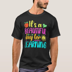Camiseta É um Belo Dia Para Aprender Professor Retro Estud
