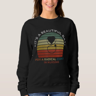 Camiseta É um belo dia para uma enfermagem radical