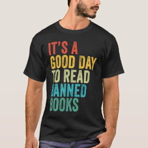 Camiseta É um bom dia ler livros proibidos