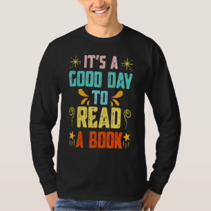 Camiseta É um bom dia ler um livro de mulheres