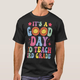 Camiseta É um bom dia para ensinar o terceirizado.