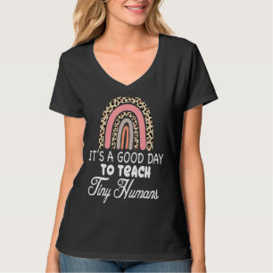 Camiseta É Um Bom Dia Para Ensinar Um Pequeno Prestador De 