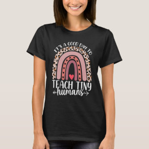 Camiseta É Um Bom Dia Para Ensinar Um Pequeno Prestador De 