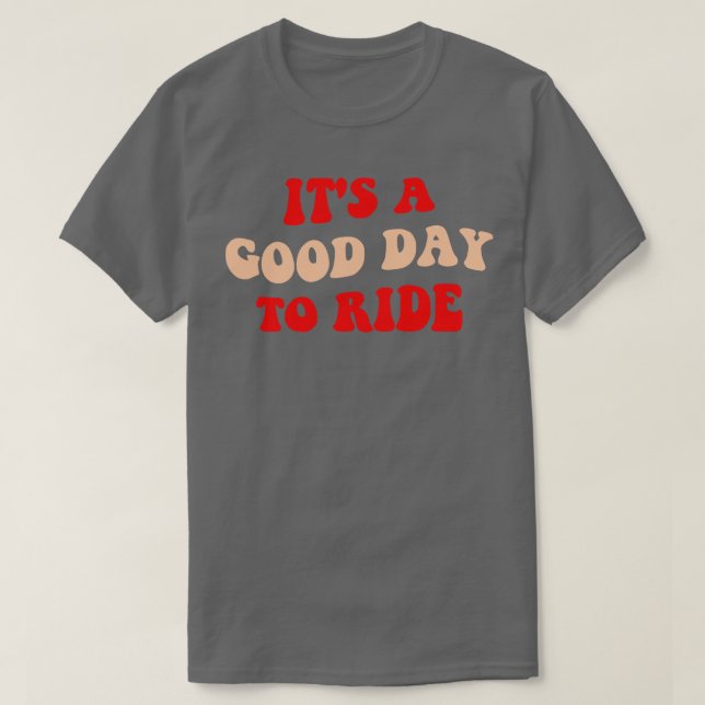 Camiseta É Um Bom Dia Para Ir A Trilha III (Frente do Design)