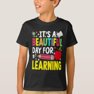 Camiseta É UM DIA LINDO PARA D APRENDIZADO 100 Dias de Esco