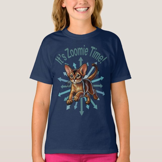Camiseta É Zoomie Time Abyssinian Cat (Frente)
