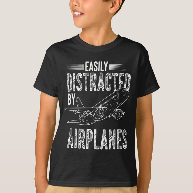 Camiseta Easily Distracted By Airplanes Funny Plane Lovers  (Frente)