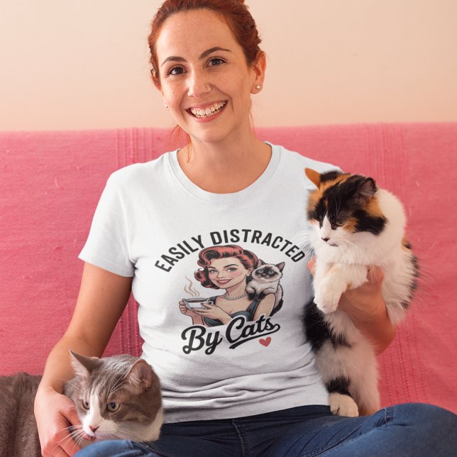 Camiseta Easily Distracted by Cats (Criador carregado)
