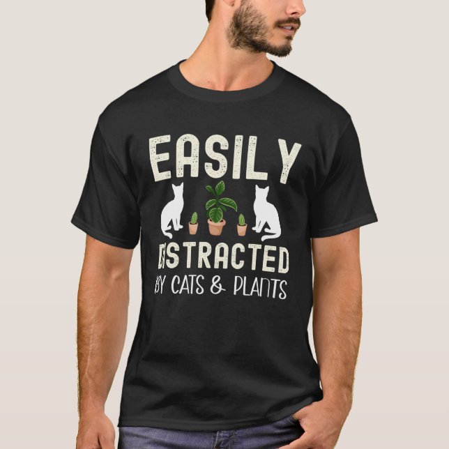 Camiseta Easily distracted by Cats and plants  kitten (Frente)
