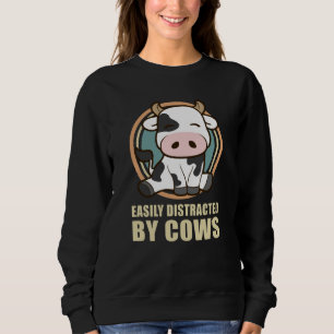 Camiseta Easily Distracted By Cows Cow Lover Gift