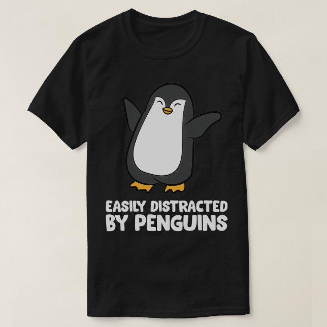 Camiseta Easily Distracted By Penguins Funny Penguin Pullov (Frente do Design)