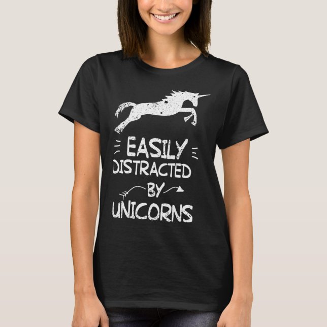 Camiseta Easily Distracted By Unicorns For Spirit Animal (Frente)