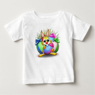 Camiseta Easter Bunny Funny and Cute Character Biting an Eg