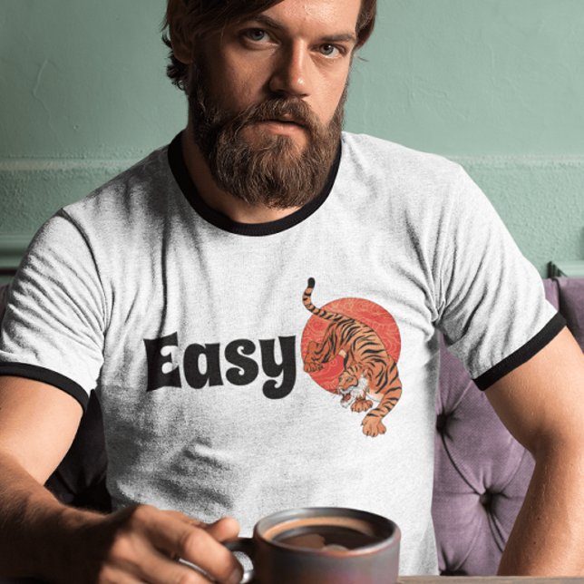 Camiseta "Easy Tiger" Tipografia Divertida – Desig (Criador carregado)