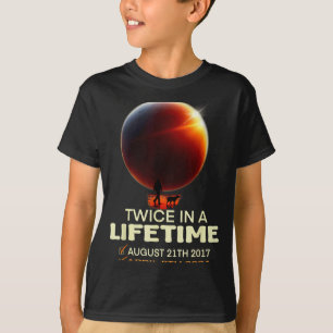Camiseta Eclipse Solar Engraçado Duas Vezes na Vida Solar